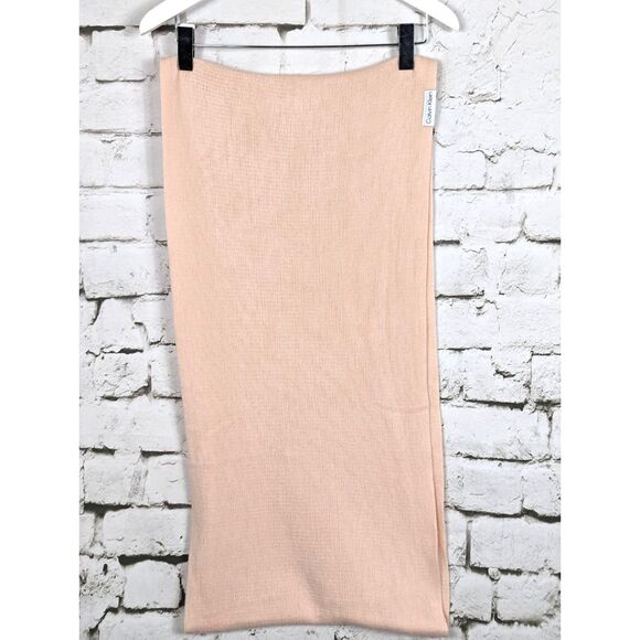 CALVIN KLEIN Soft Cozy Infinity Scarf in Blush Pink 15"x 31" - Picture 3 of 4